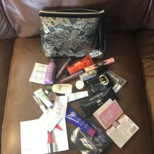 BIG Beauty Samle bag.